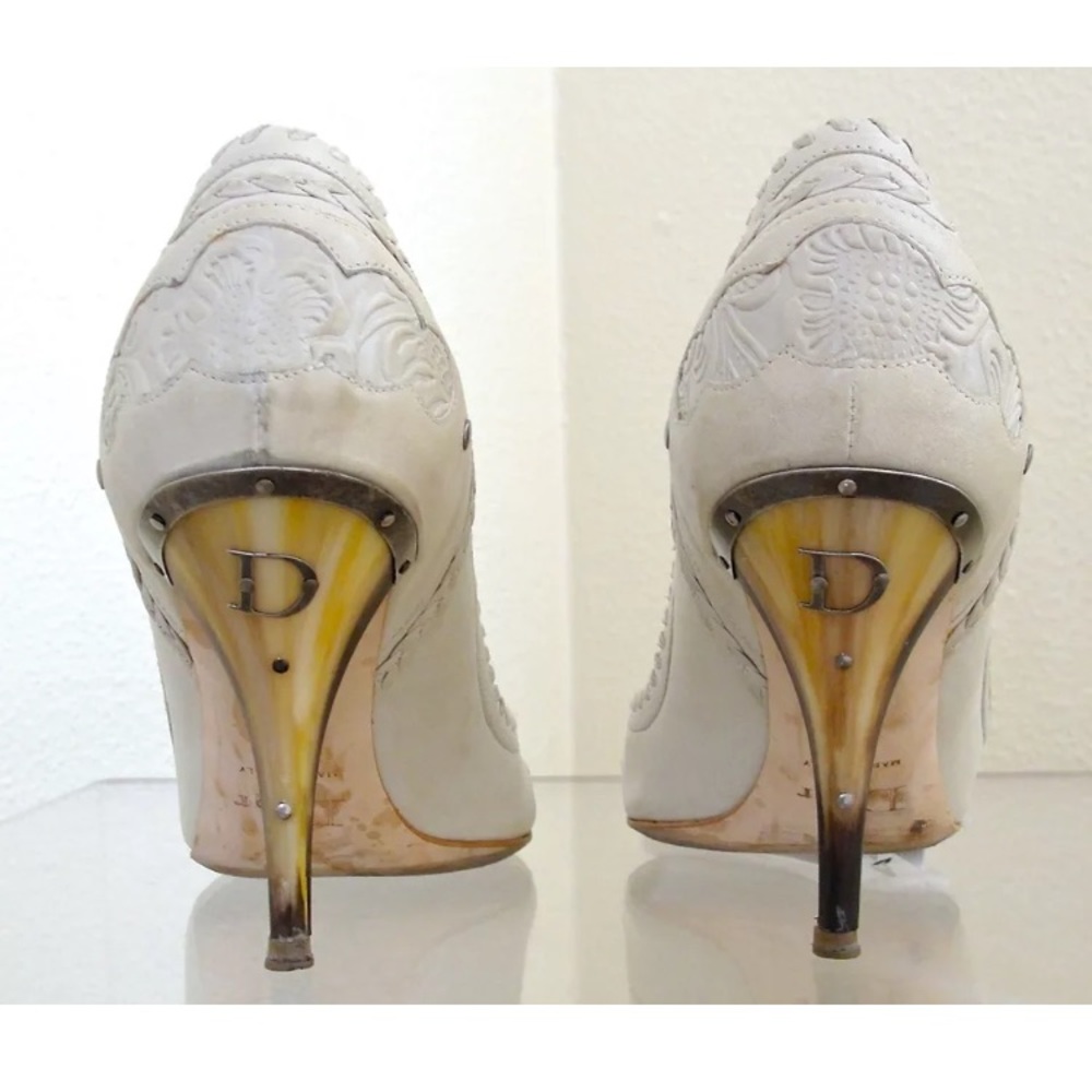 ✨Christian Dior Logo Off White Leather Pumps Heels Shoes